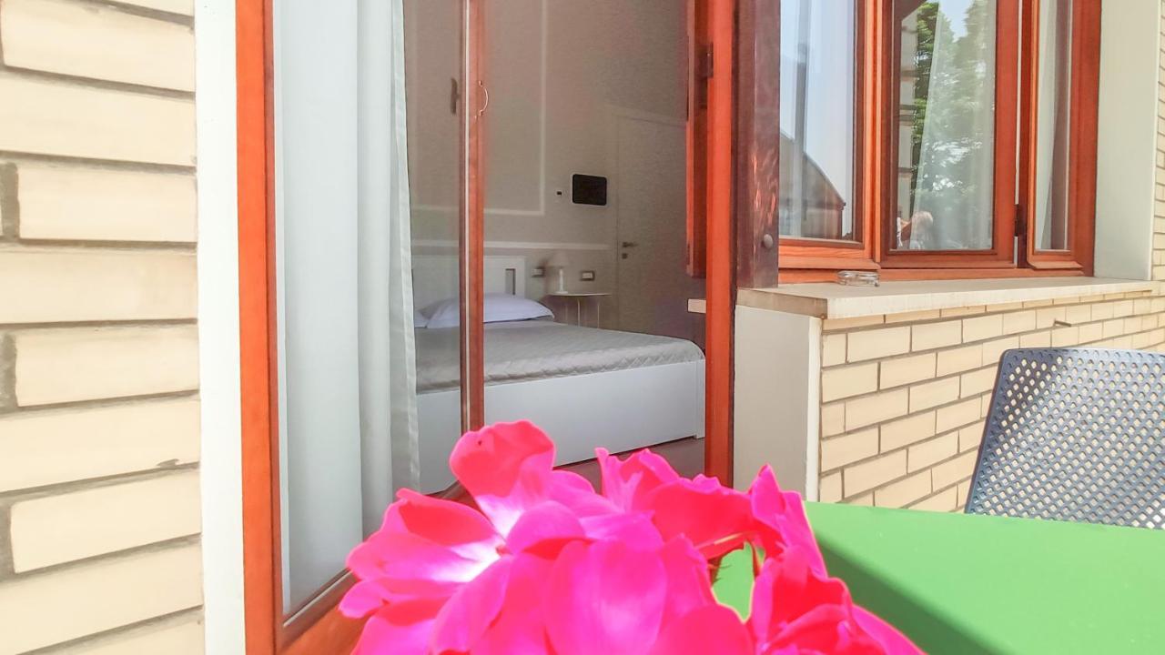 La Dama Room&Breakfast Russi ภายนอก รูปภาพ